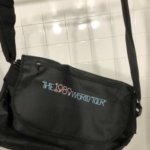 Rare* Exclusive * Taylor Swift 1989 World Tour Bag